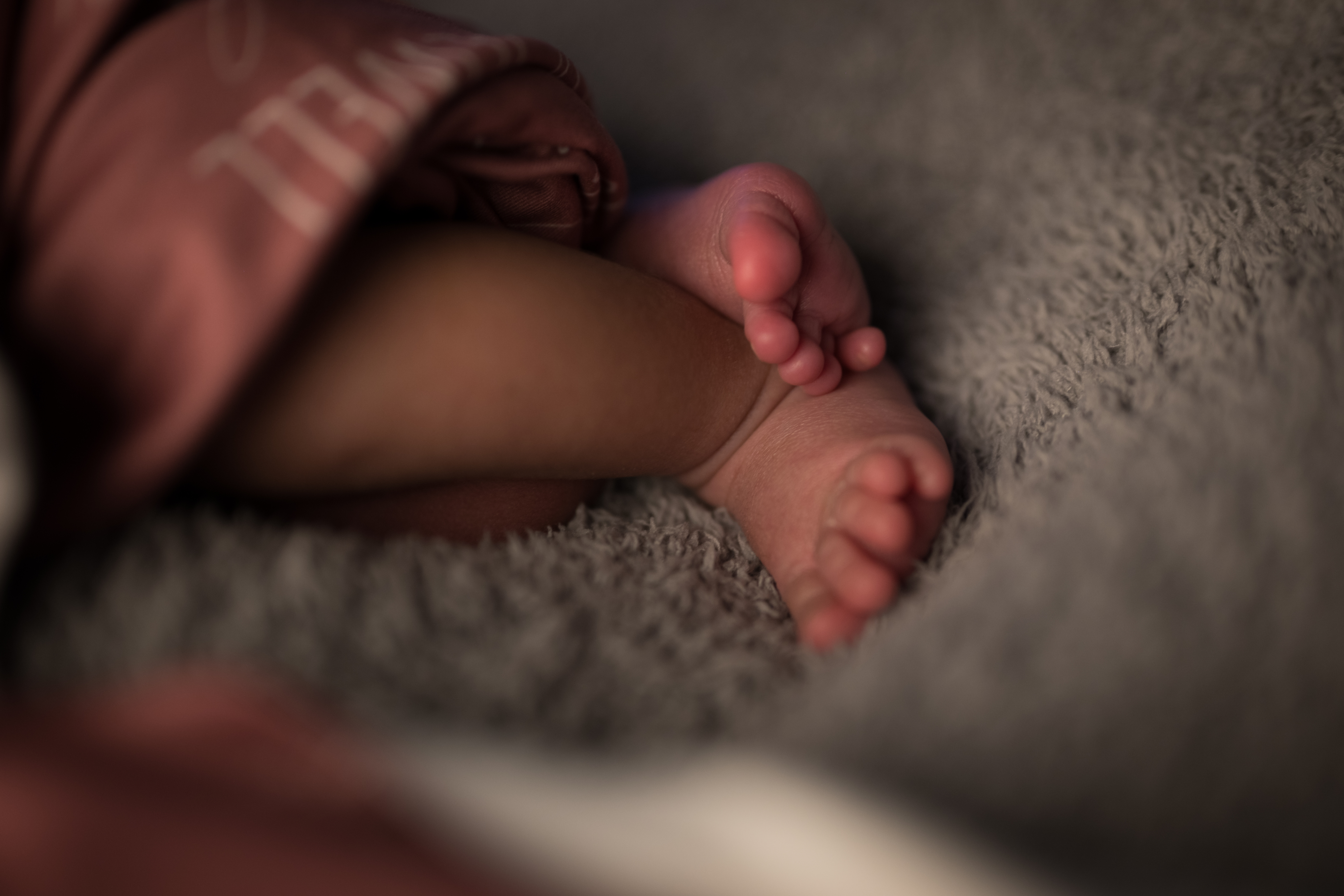 Newborn album preview image 7